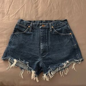 vintage wrangler denim shorts!